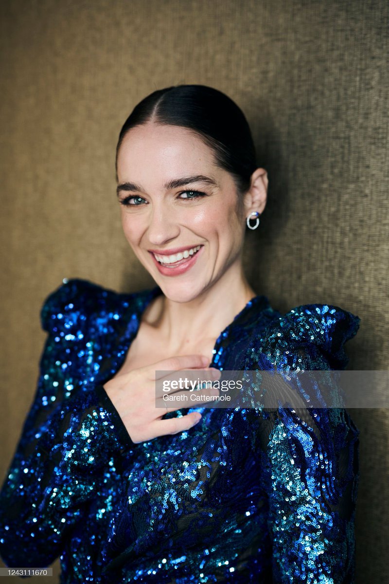 cleekers's tweet photo. All Earpers right now………………

Cause of death: 

#TheEndOfSex #WynonnaEarp @MelanieScrofano https://t.co/QHMZ4vNINj
