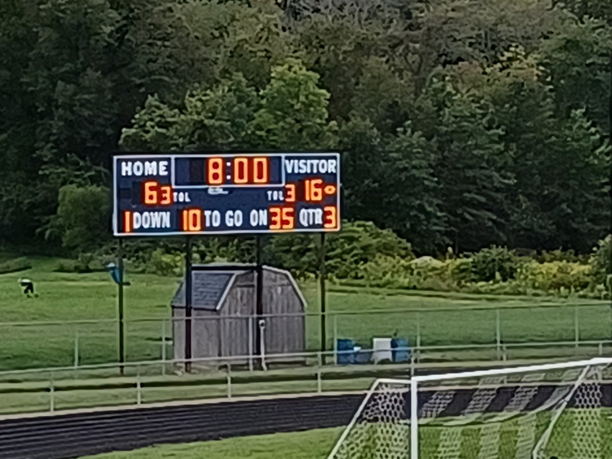 Batavia_BYF's tweet photo. Start of the 3rd qtr, BYF 11/12yr Bulldogs up 16-6 over the Blanchester Wildcats. https://t.co/SiZbfl7jNp