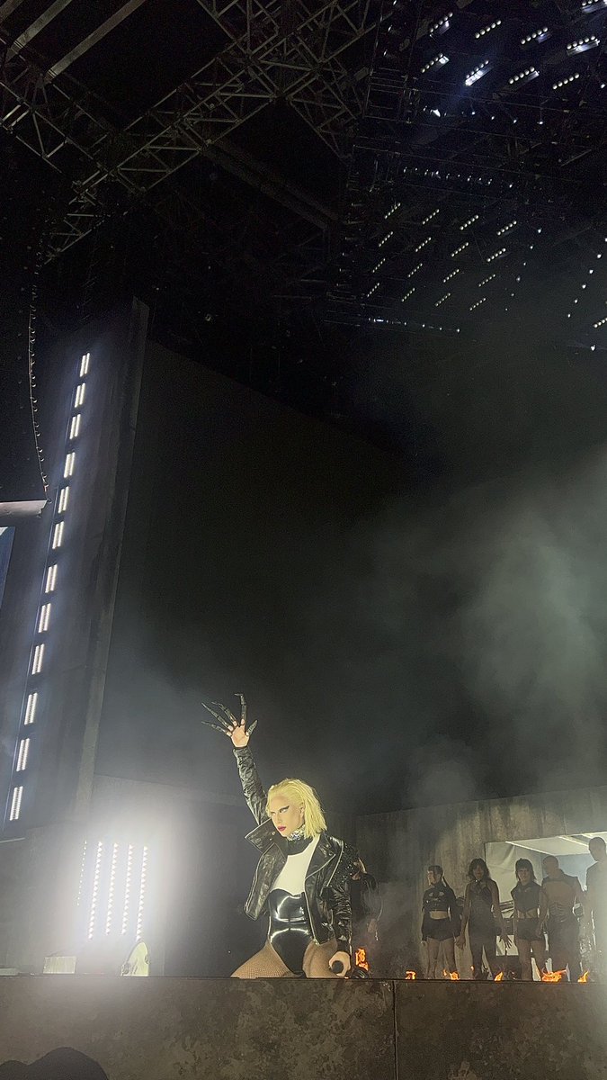 360bratboy's tweet photo. @ladygaga thank you for everything. one of the best two hours of my life #ChromaticaBallSF ❤️❤️❤️ https://t.co/NXLSBuQqDz