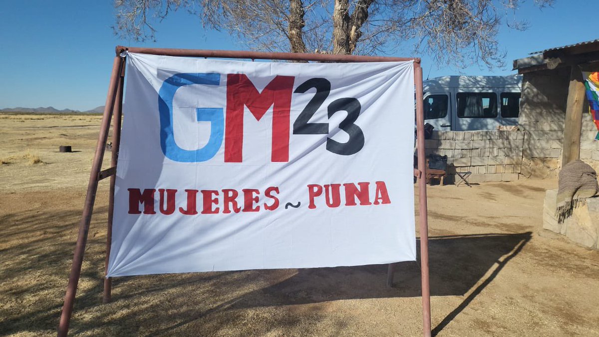 vickylunaok's tweet photo. Hoy en #AbraPampa #Miraflores participando junto a @Ale_Martinezjuy del Encuentro de #Mujeres de la #Puna . Gracias a #AlejandraElías por la organización y cálido recibimiento. https://t.co/yVK0TuQ5mV