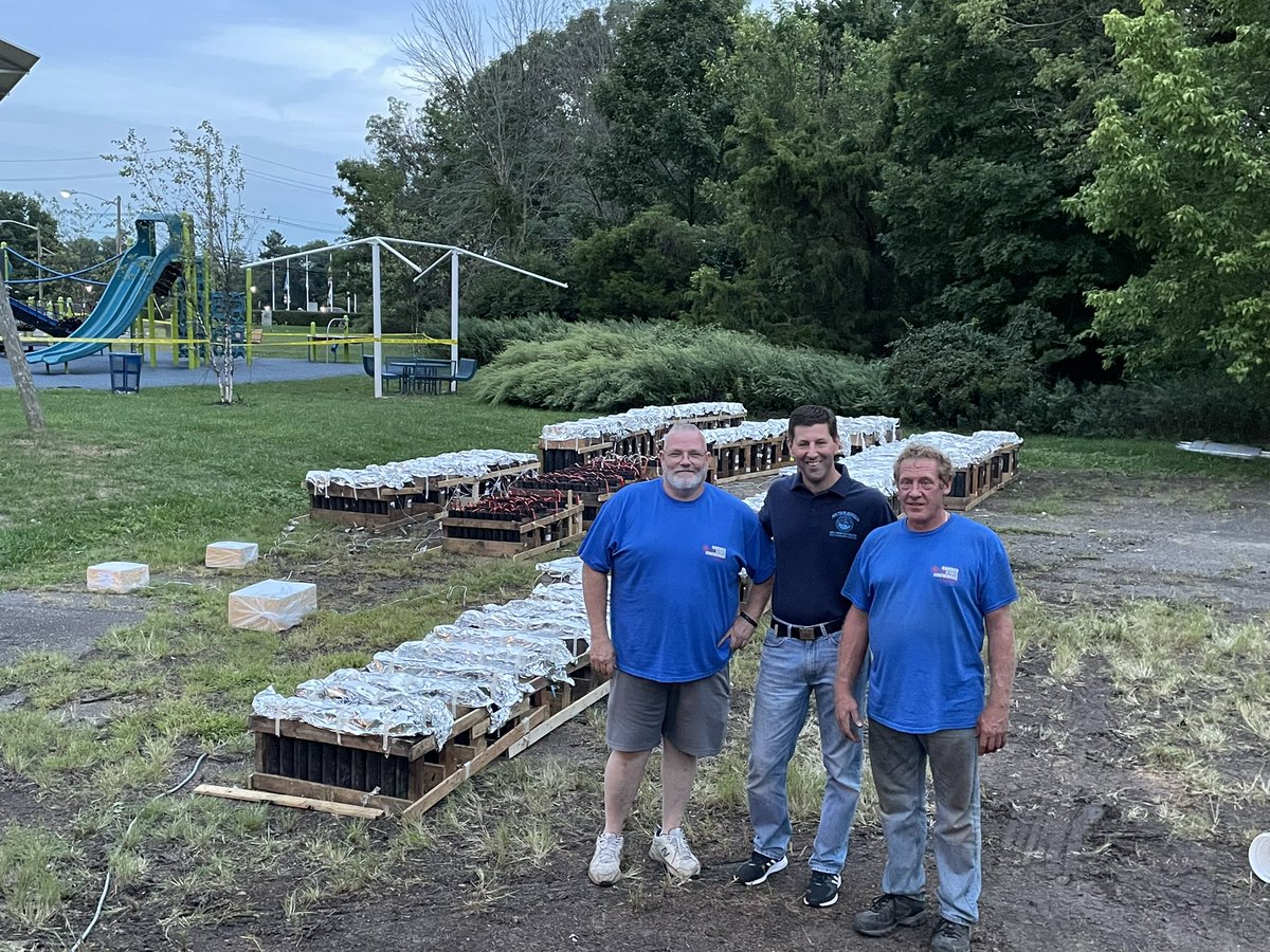 MatthewAnesh's tweet photo. Fireworks ready to go - thx Bill &amp; John https://t.co/KPDzPpahrO