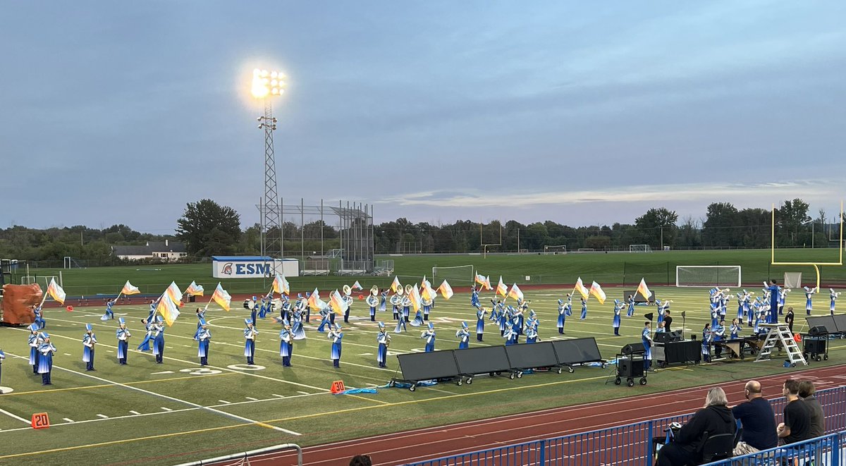 WGFineArts's tweet photo. FANTASTIC first performance for the Wildcat Band at ESM!! ๐ถ๐๐๐ #ARiverRises #WildcatPride #NYSFBC2022 @WestGeneseeCSD @jdbillscnzm https://t.co/dsyeGM8vur
