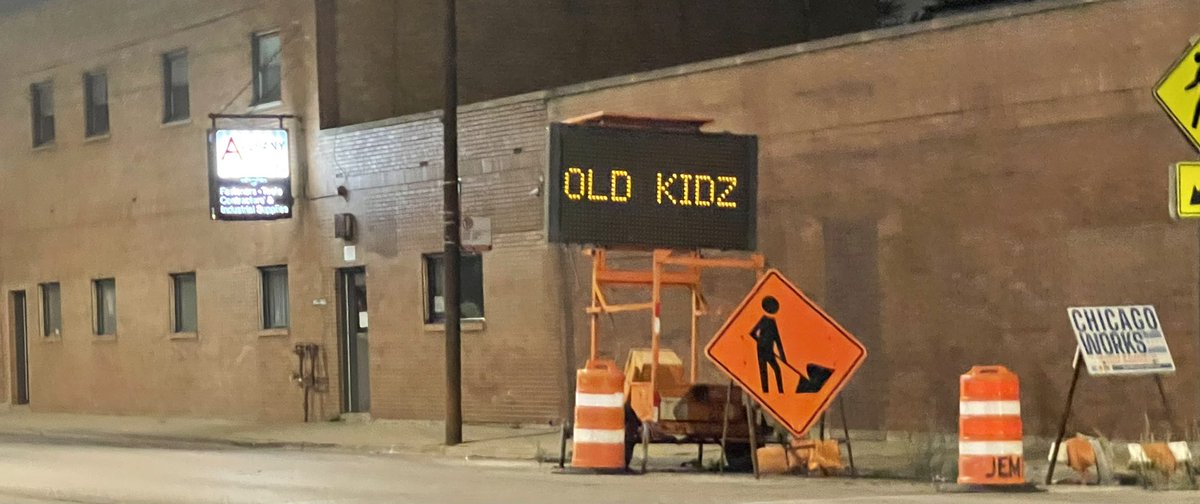 Pretty much sums up the whole NFT space…🤣 #NFTcommunity