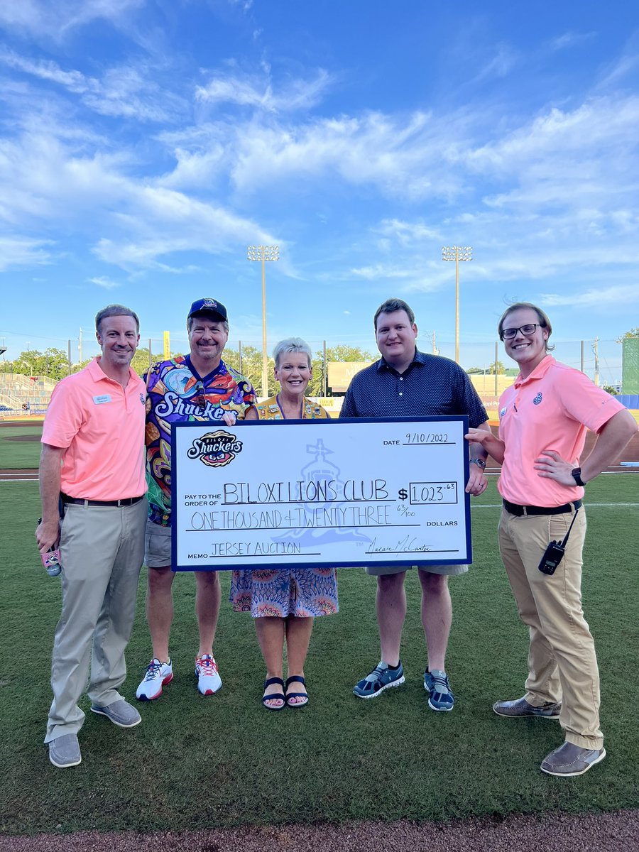 gregoc442's tweet photo. @BiloxiShuckers #shellfiesofthegame https://t.co/yYX3nwLPQ4