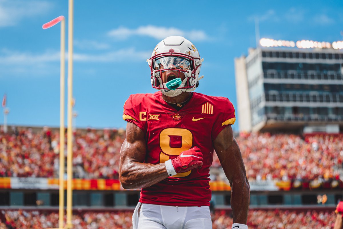 CycloneATH's tweet image. Xavier Hutchinson (@XBH__8) - with 98 yards and a touchdown is your @UScellular Player of the Game!