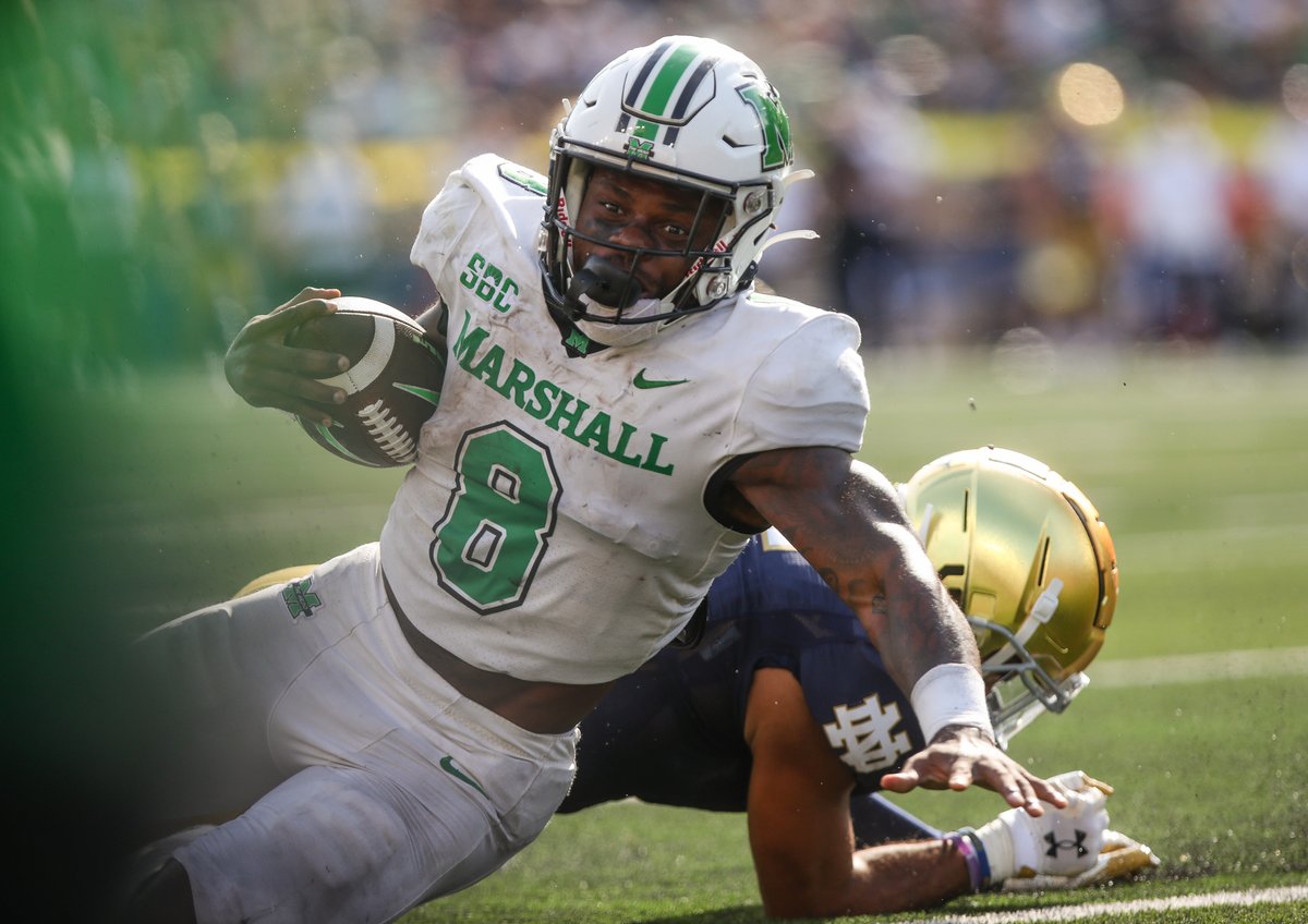 SholtenPhoto's tweet photo. Shots from @HerdFB's upset over No. 8 Notre Dame posted at https://t.co/cJASugCibt https://t.co/W80nbeIP1Y