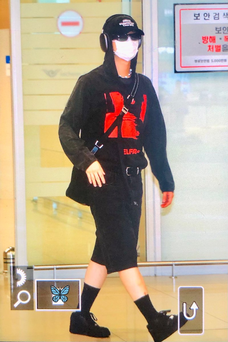 untitled1uv's tweet photo. 220911 너무깜찍 #woodz #조승연 https://t.co/IZ5wU3JsW7