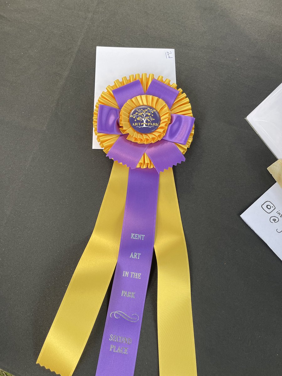 THSMr_Horner's tweet photo. Heard Jo was at that art show. Got there just in time to buy some art, & see Jo awarded 2nd place for youth art!! Wow! The pictures were amazing! Proud of u Jo!! @tcstweets1 @tcs_curriculum @tcs_swood @marktreen #apusher #proudteacher https://t.co/qOShHTSrfT
