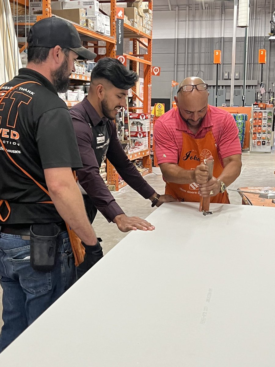 mellietHD's tweet photo. What a fun day full of engagement!  D257 DDW 1942 @Fpanico25 @therealfrancisj @jgirv257 @aldakonda @JohnMolenda3 @williamcole23 @andresears18 @JCZumpf https://t.co/hJquTD7mql