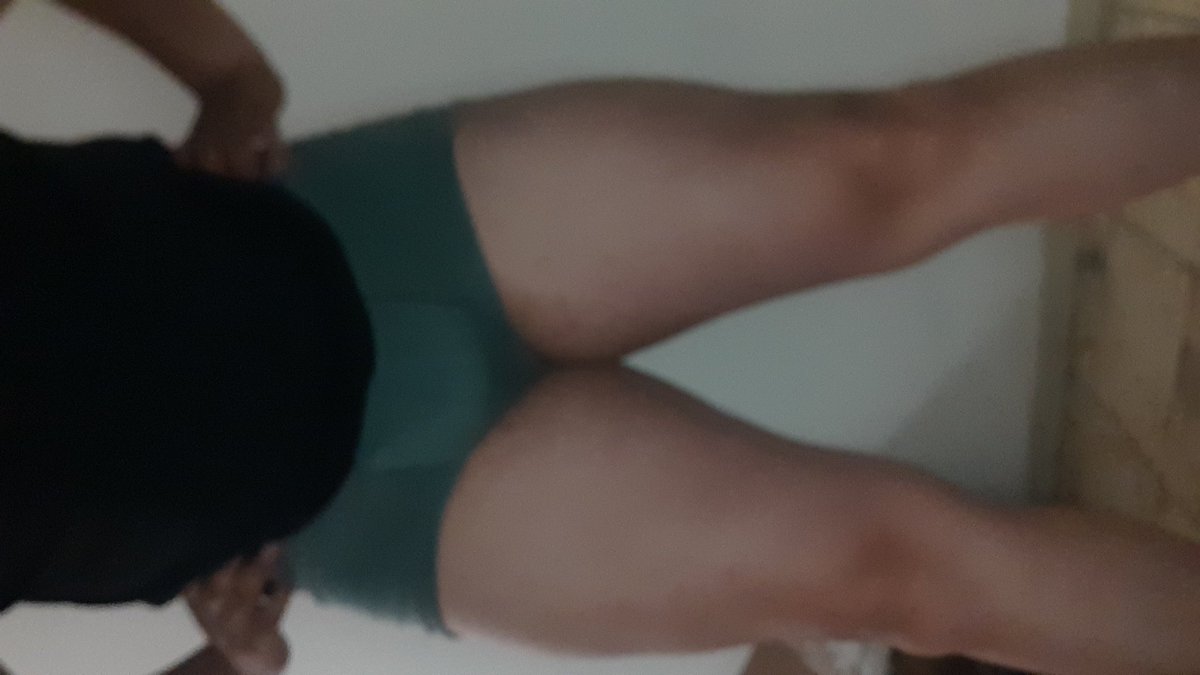 John7726723's tweet photo. Chicken legs 🦵🥴 and 🍆🔥 https://t.co/n3dkeo76Ts