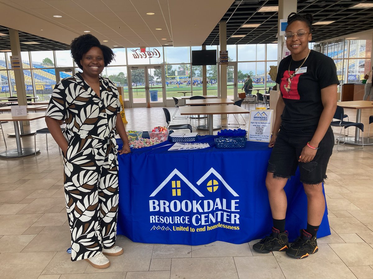 UnitedWayCG's tweet photo. Charity and Tamika enjoyed talking with @FVSU students last week about volunteer opportunities at Brookdale Resource Center! #UnitedforCentralGeorgia #Unitedtoendhomelessness https://t.co/cPUpMoGZzi