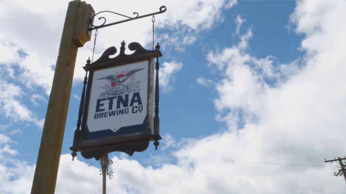 AllAcrossOregon's tweet photo. Handcrafting award-winning beer in Northern California since 1872. Located at 131 Callahan Street in Etna, California – Etna Brewing Co. is a funky microbrewery with fantastic craft beer, culinary fare  &amp; outdoor seating.

Watch this clip from Season 1:
https://t.co/MeieMPreG2 https://t.co/BQAzGzeqlz