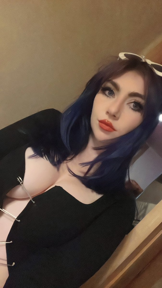 RichBarbie420's tweet photo. Too hot for you https://t.co/X8dBy4dJEo
