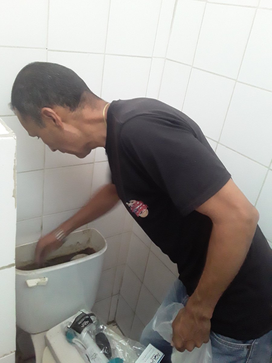 simoncito45's tweet photo. Se da inicio a la recuperacion de espacios del J.I BARRANCAS  CON APOYO DE LAS BRICOMILES https://t.co/HnzR60vUxD