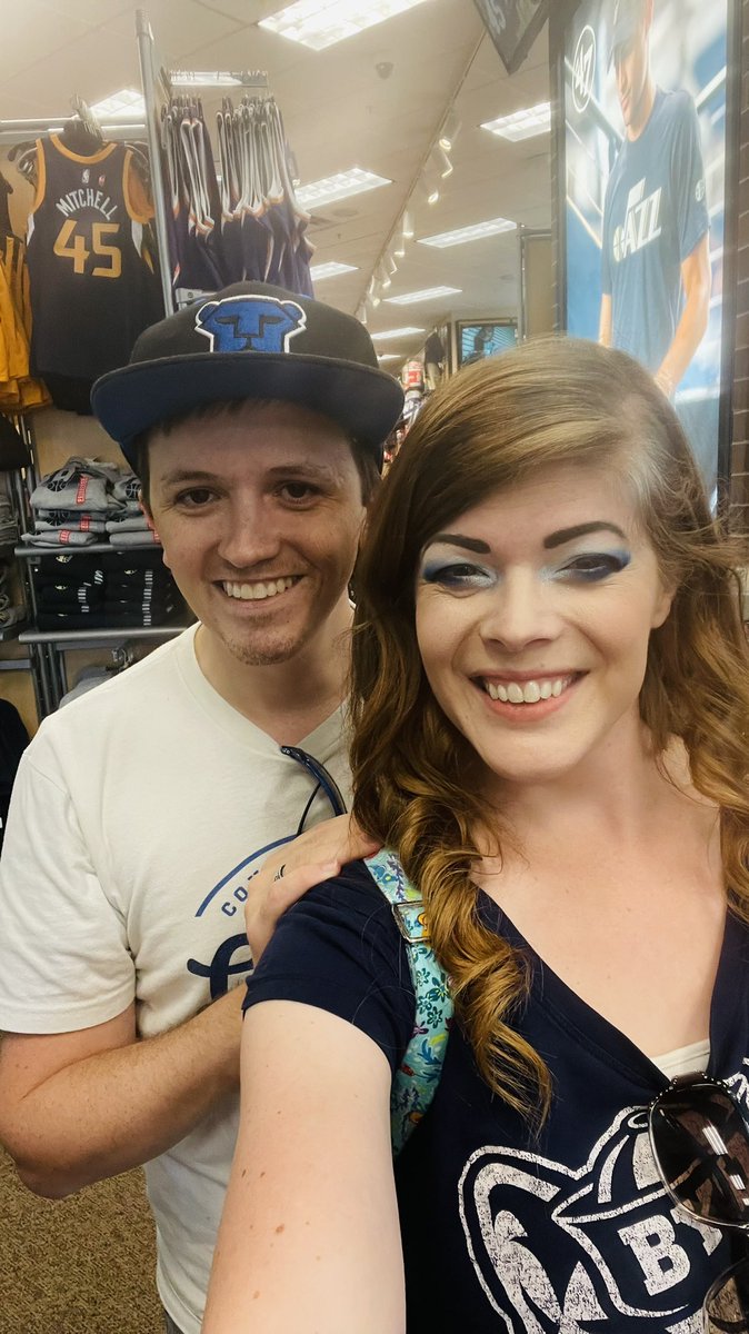 mermakeupRae's tweet photo. Stopping at @SCHEELS to check out BYU apparel before the game 💙 #gocougs #BYUFootball #letsgocougars @dchandle15 https://t.co/R6yZ7BQD1h