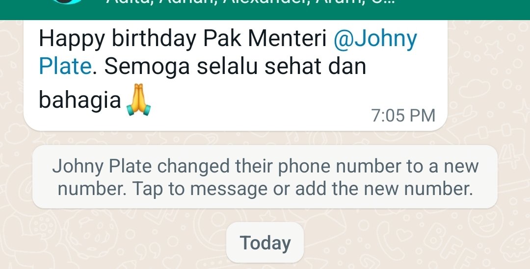 mrbambang's tweet photo. Di sebuah WA Group yang saya ikuti, di mana ada Plate di situ, muncul info kalau bliyo ganti nomor. Tapi anehnya nomor yg baru pakai kode negara +1, bukan +62. Apakah nomor hpnya yg kemarin direveal Bjorka kena serangan? Yg mengganti nomor ini apakah Plate atau heker? https://t.co/9BVvShZ6DK