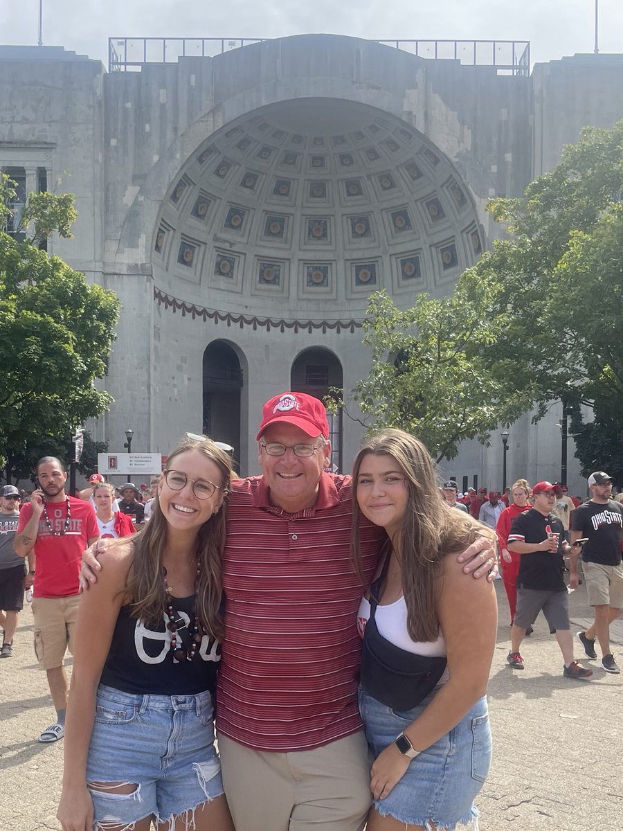 Dcald15's tweet photo. Fun day at the Shoe!! https://t.co/aRqxxlaWup