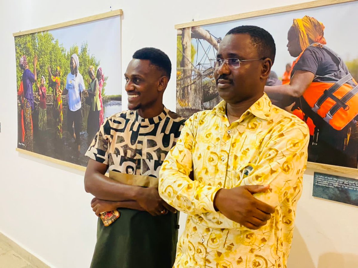 ahmedmbaye7's tweet photo. LES MARÉES DE SUEUR
À travers un regard artistique, Cherif Khoury #thephotographerofdevelopment illumine au Musée Henriette Bathily la bravoure des femmes de Nema Bah.
Venez voir ! https://t.co/qWsaQ0y2r4