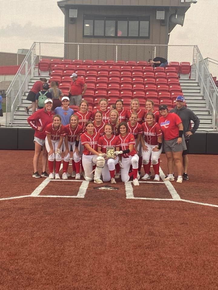 CHSSoftball20's tweet photo. WARRENSBURG TOURNAMENT CHAMPIONS 🏆

#WeNotMe #Together #ClintonAllIn 
🔵🔴🥎🐦 https://t.co/yxvWu705Nx