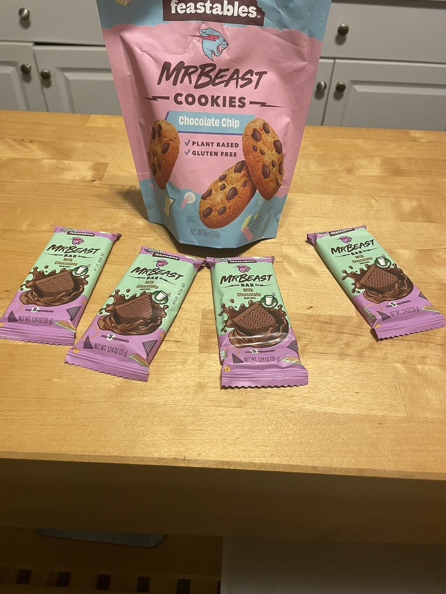 Kids went nuts when they found these in Walmart! <a href="/MrBeast/">MrBeast</a> <a href="/MrBeastExtra/">BeastMr</a>