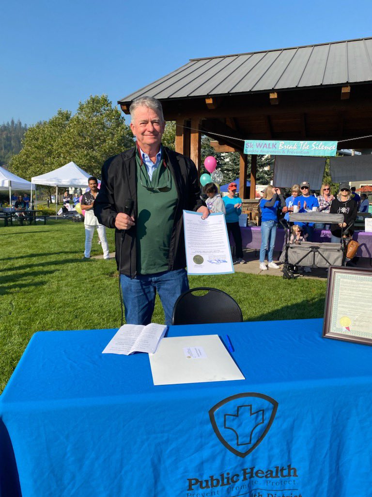 GovernorLittle's tweet photo. Today I signed a proclamation recognizing September as Suicide Prevention Month. 

Suicide can be difficult to talk about, but know that help is available. If you or a loved one is in crisis, call or text 988 to connect with a trained professional. https://t.co/osMA7SF2YG