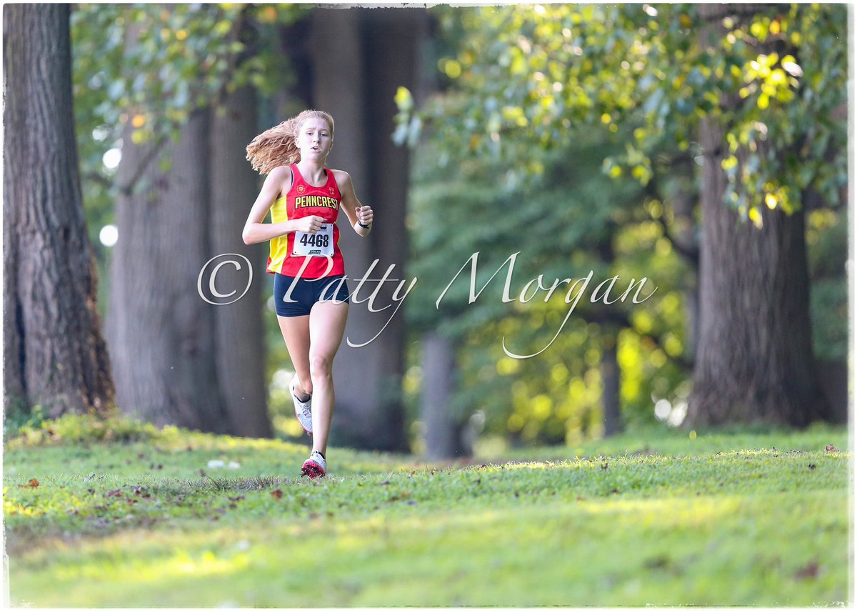 PM_Photo's tweet photo. Abington XC Invitational 2022- Top 3 girls as they passed the 2 mile mark . The only thing I know is that The Mount’s Ella Woehlcke was the individual winner but I don’t have times for Varsity girls 🤷🏼♀️ Congratulations Ella! #ptfca #phillysportsdigest #pattymorganphotography https://t.co/6EkDJNuNO7