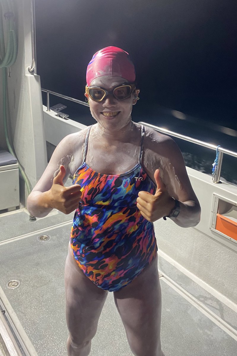 Li Ling Yung from Singapore has started her attempt to swim the English Channel from Samphire Hoe alongside The Viking Princess II (tracker: channelswimmingassociation.com/pilots/viking-…) <a href="/RedTopSwim/">RedTopSwim</a> <a href="/CSAswimmers/">Channel Swimming Association</a> <a href="/multisportnut/">Multisport Nutrition</a>