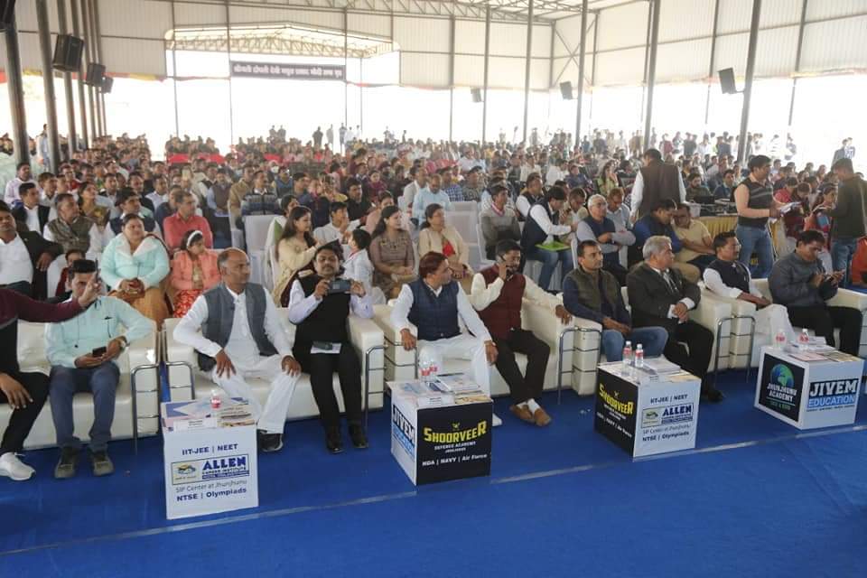 "दुनिया का सबसे अच्छा गहना है
           परिश्रम
और सबसे अच्छा जीवन साथी हैं 
            आत्मविश्वास"
#रेसला_परिवार_झुन्झुनू_के_उड़ान_कार्यक्रम_2021_की_झलकियां
#RESLA_2022
#रेसला_परिवार_झुन्झुनू
<a href="/MohanSihag24/">Mohan sihag</a> @SumerKhatana8 @NirmalChoudhery <a href="/DrMRBhadu1/">Dr. M. R. Bhadu</a> <a href="/Bhanwar99gujar/">Bhanwar lal Gurjar प्रदेश अध्यक्ष रेसा - वीपी</a>