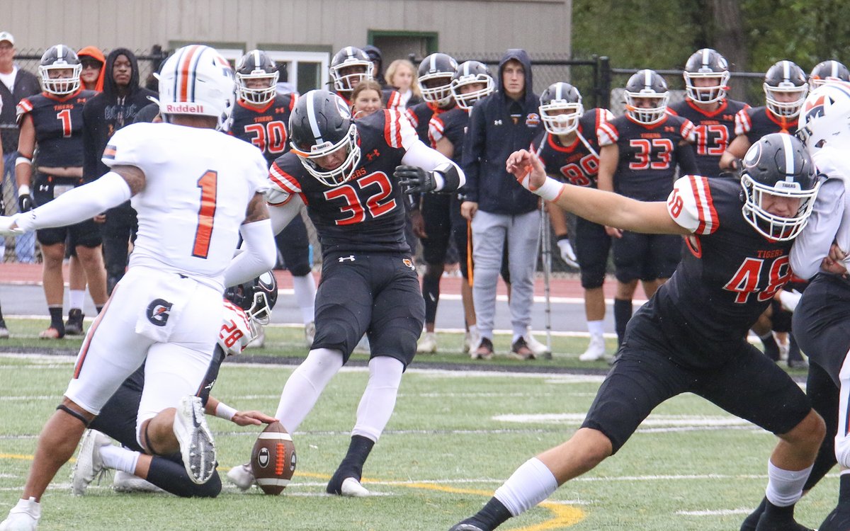 Stephanie Croston (@scistephanie) on Twitter photo FB: <a href="/MeyerKelen2/">Kelen Meyer</a> of <a href="/DoaneFootball/">DoaneFootball</a> connects on a 54-yard field goal Sept. 10 against Midland, setting a new school record with the make. #doanetigers #recordsetter #nicekick FB: <a href="/MeyerKelen2/">Kelen Meyer</a> of <a href="/DoaneFootball/">DoaneFootball</a> connects on a 54-yard field goal Sept. 10 against Midland, setting a new school record with the make. #doanetigers #recordsetter #nicekick