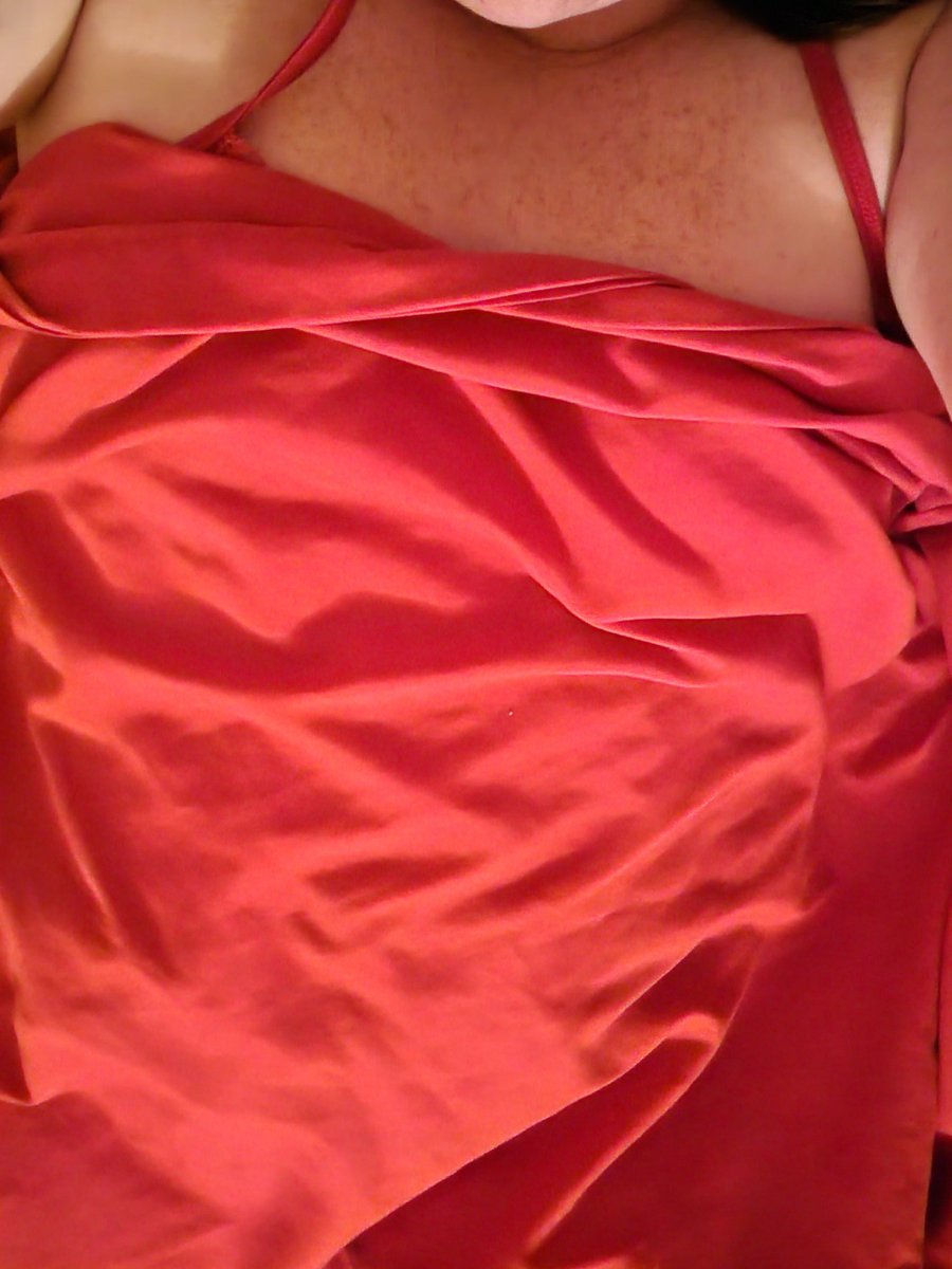 dicklovingwife4's tweet photo. Who wants to hide under my sheets?
@mywifelikesdick
#daddyslittleslut #cheatingwife #dicklovingwife #redsheets https://t.co/9kTuZrXwqH