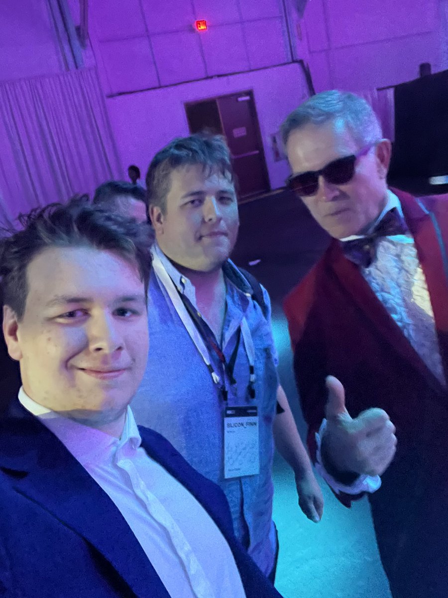 SiliconDigital_'s tweet image. The legend! @DavidBaszucki #RDC2022