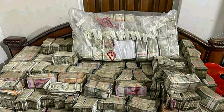 feedmileapp's tweet photo. E-Nuggets, a fraud gaming app raided by ED and ₹17 crore cash seized ; possiblity of having links to the ongoing 'Chinese controlled loan apps' .

#feedmile #enuggets #gamingapp #Chineseloan #ED #raid https://t.co/usxFQWDIlN