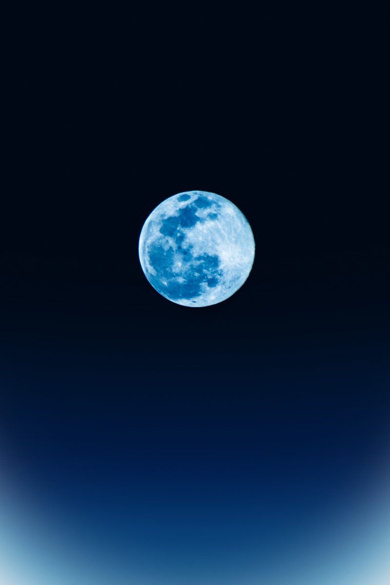Yosnier_'s tweet image. tonight's "harvest" moon; full moon in pisces &amp;lt;3