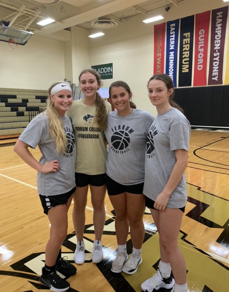 Love seeing Storm alum/<a href="/FerrumWBB/">Ferrum Women’s Basketball</a> freshman <a href="/hannahehuffman/">hannah huffman</a> with some Storm ladies, @PaigeHuff21 <a href="/MariaMalavolti1/">Maria Malavolti</a> @MyaRobertson10 at Ferrum’s Elite Camp today! Proud of you girls!