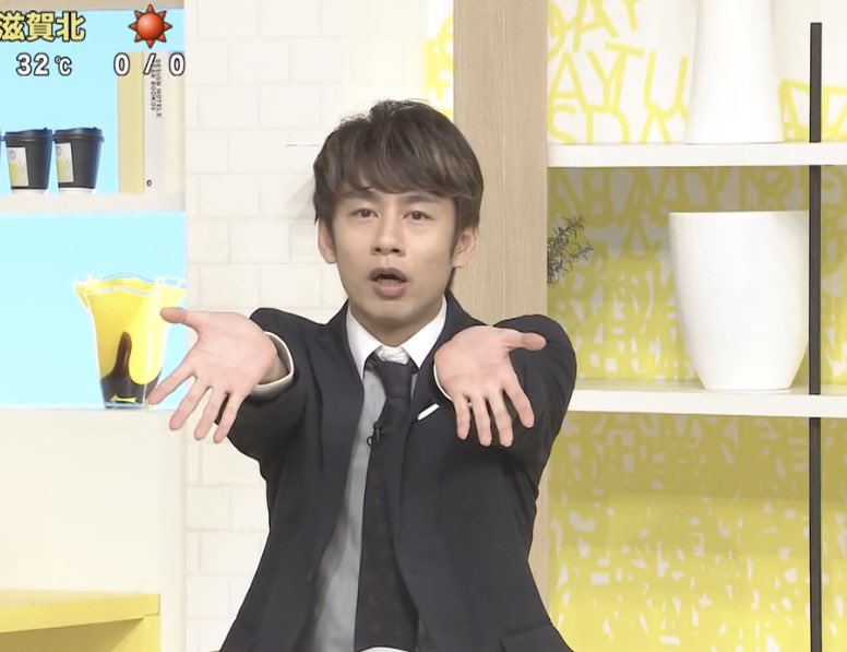 FcVaqf2aQAUQqGg?format=jpg&name=900x900