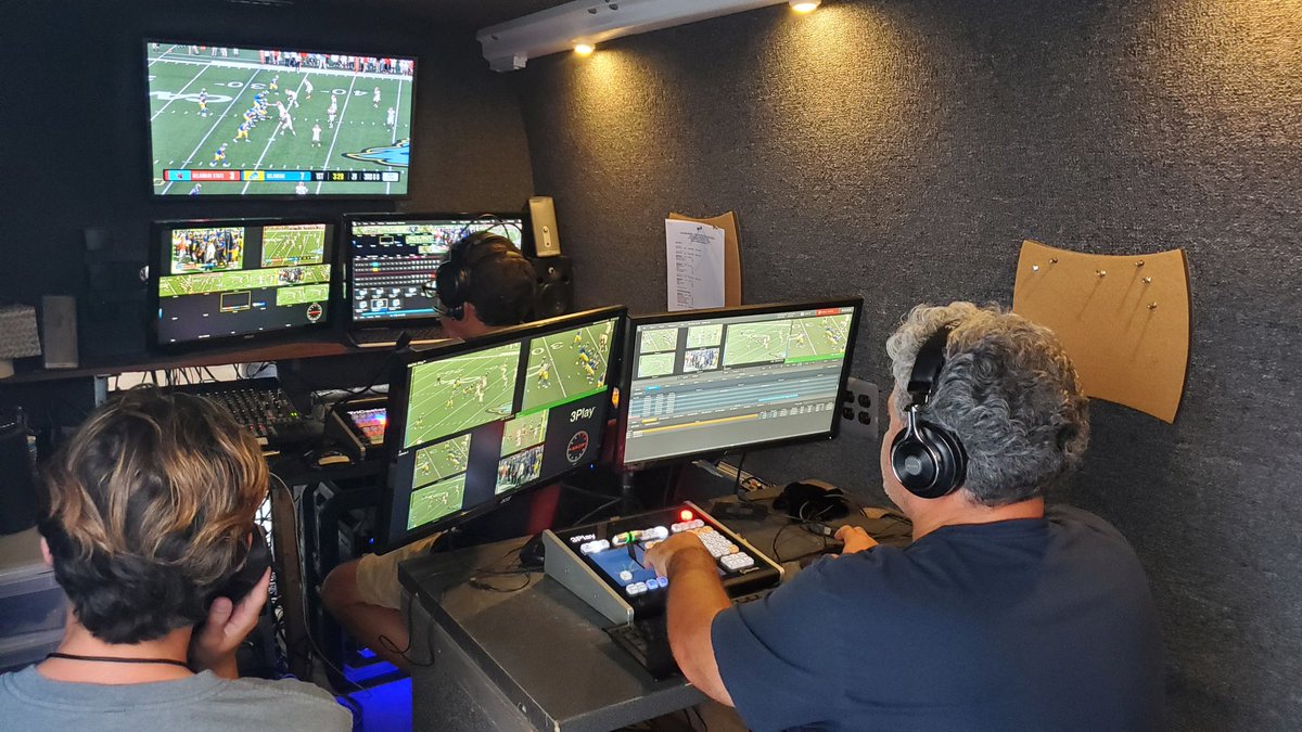 JetMediaTV's tweet photo. Delaware State @ University of Delaware π on NBC Sports Philadelphia+
@AndrewBogusch and @IamQadryIsmail on the call tonight π€
#JetMedia #LiveTV #LiveSports https://t.co/olbNOHcc46