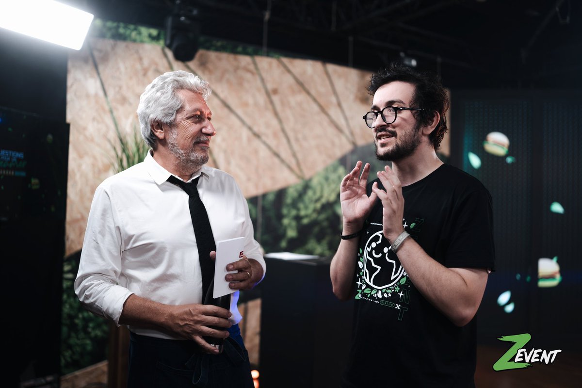 ChloeRamdani's tweet photo. Monsieur Alain Chabat #ZEVENT2022 💚 https://t.co/CNdDgSTaxb