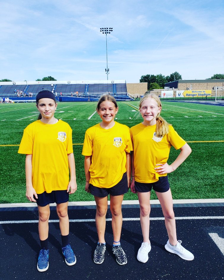 nraslsoccer's tweet photo. ⭐️⚽️Thank You to our Ball Girls this afternoon!! 👏🏽👏🏽👏🏽
#NRHSWS #NRvsGilmour
📸Alex Fontecchio https://t.co/4rJlluBJBk