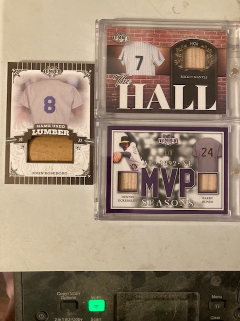 JeffRArends1's tweet photo. @Leaf_Cards you were asking for #UNBELEAFAPULL, here we go: 1st card from Leaf Lumber Mickey Mantle 5/5, 2nd Roseboro bat barrel pice 5/5, 3rd Eck &amp; Bonds 5/9 and 4th 6 autograph Pete Rose Fred Lynn Andre Dawson Jime Rice Tony Perez and Keith Hernandez!!! https://t.co/pdGHeF1qtd