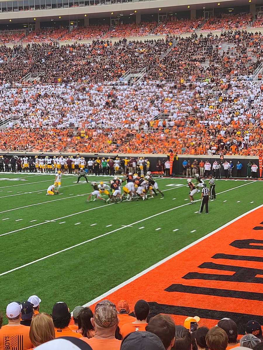 AliCsquared's tweet image. I'm really fucking cold 🥶