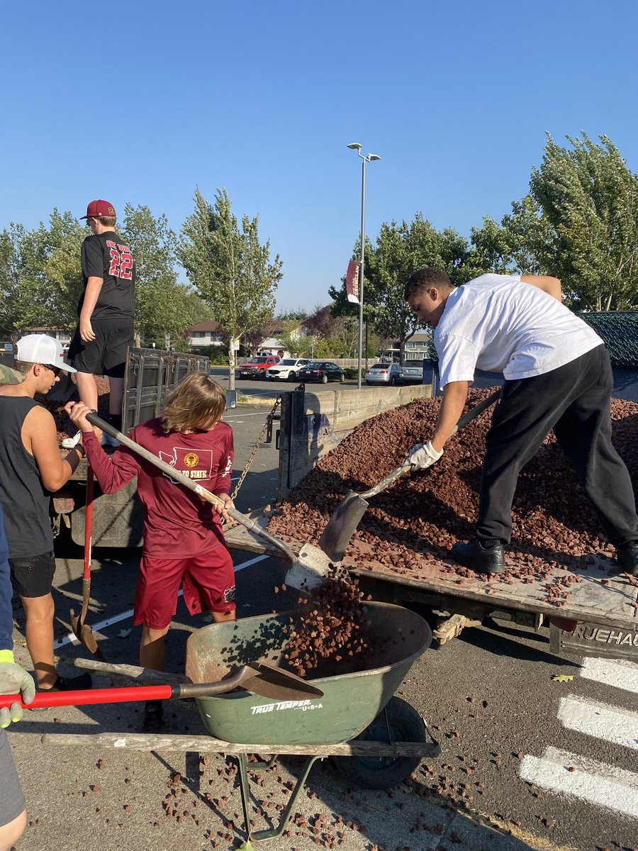 Day of service to our schools and the community sponsored by the Enumclaw Rotary. Our Hornets stepped up big!!! Outstanding!