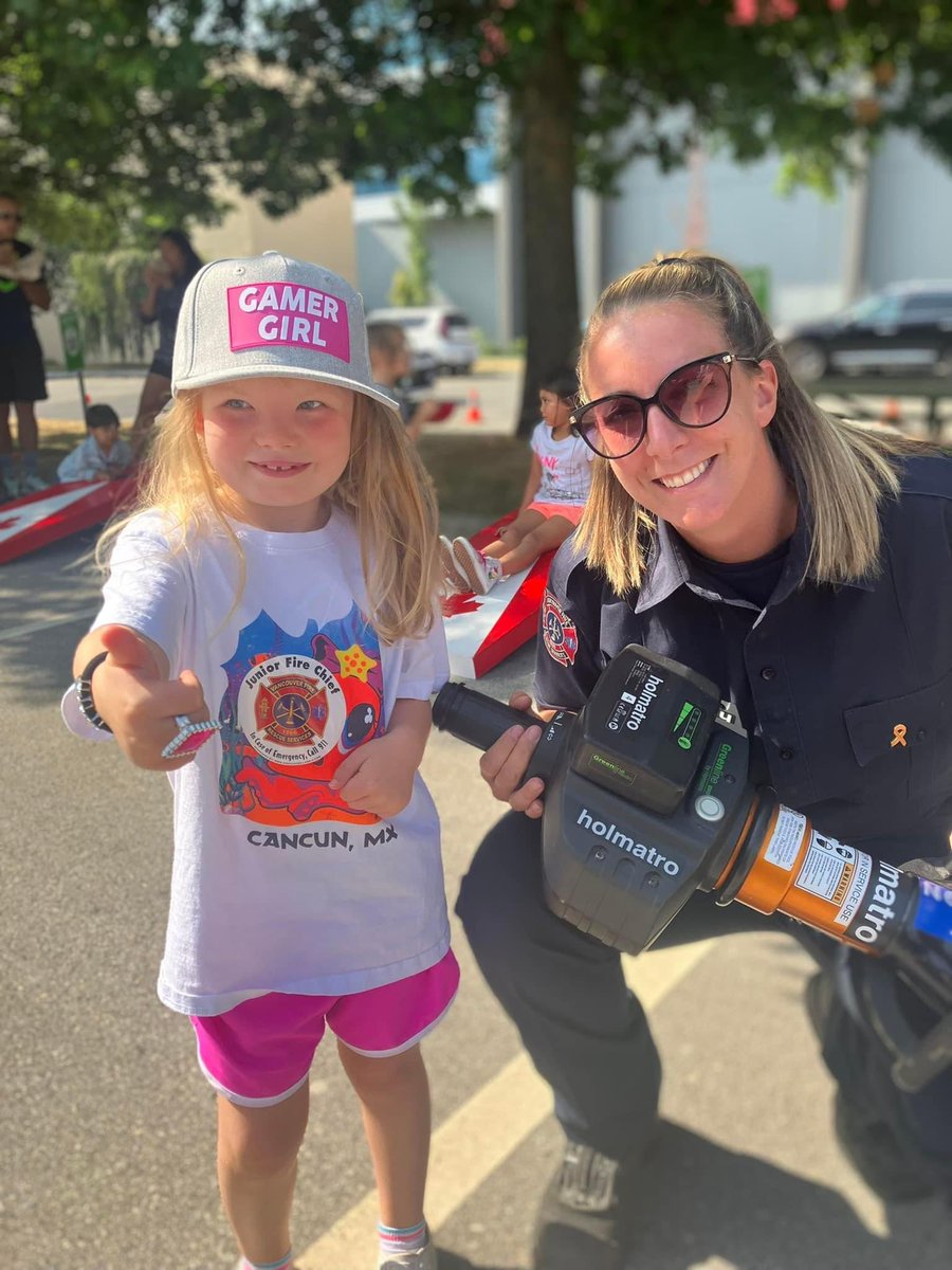 kelsforsythevf's tweet photo. Had lots of fun @VancouverPD Family Day, great to interact with our partners and see some friends with their families! https://t.co/QaumeomzHx