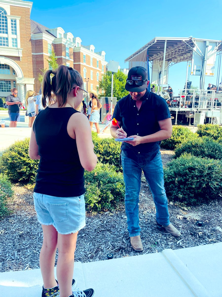 Thank you <a href="/joshabbottband/">Josh AbboŦŦ</a>  for making Emercyn’s night!