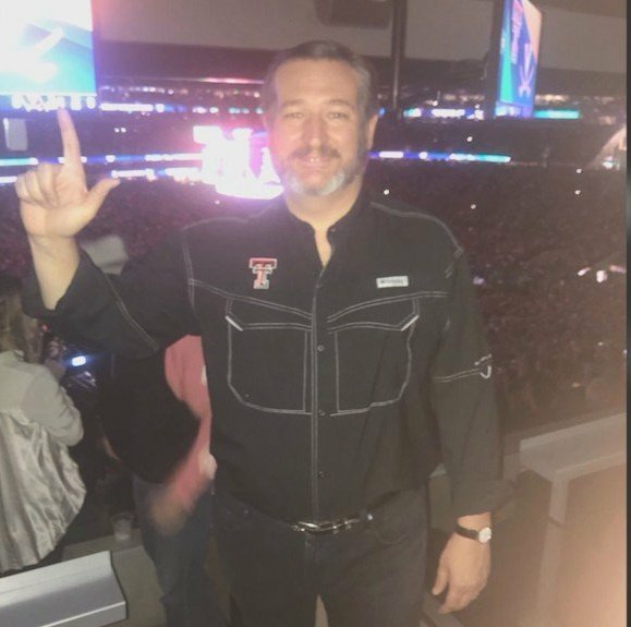 OregonBlueDog's tweet photo. I can't get over this haha #TexasTed https://t.co/URacjK9OQu
