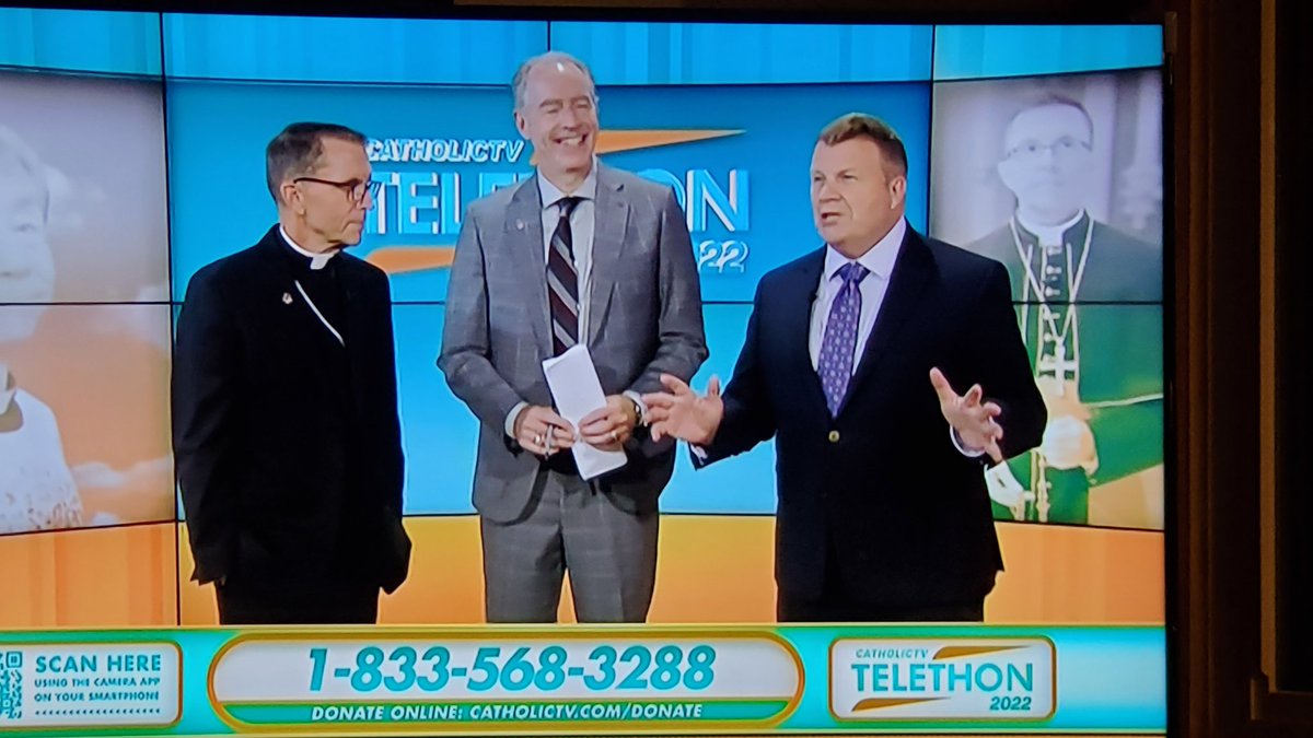 kroro43's tweet photo. Closing minutes of the #catholictv telethon. Call, go online, scan the QR code. We try to make it easy for you to help us bring great #Catholic programming to TV, apps, online https://t.co/Rmk34ti7oX