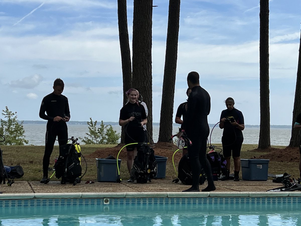 HEdfoundations's tweet photo. Grateful for the chance to get my lovely niece scuba certified! Beautiful day, beautiful girl, and here’s to my future dive buddy!  #gratitude https://t.co/RasFQPjBOa
