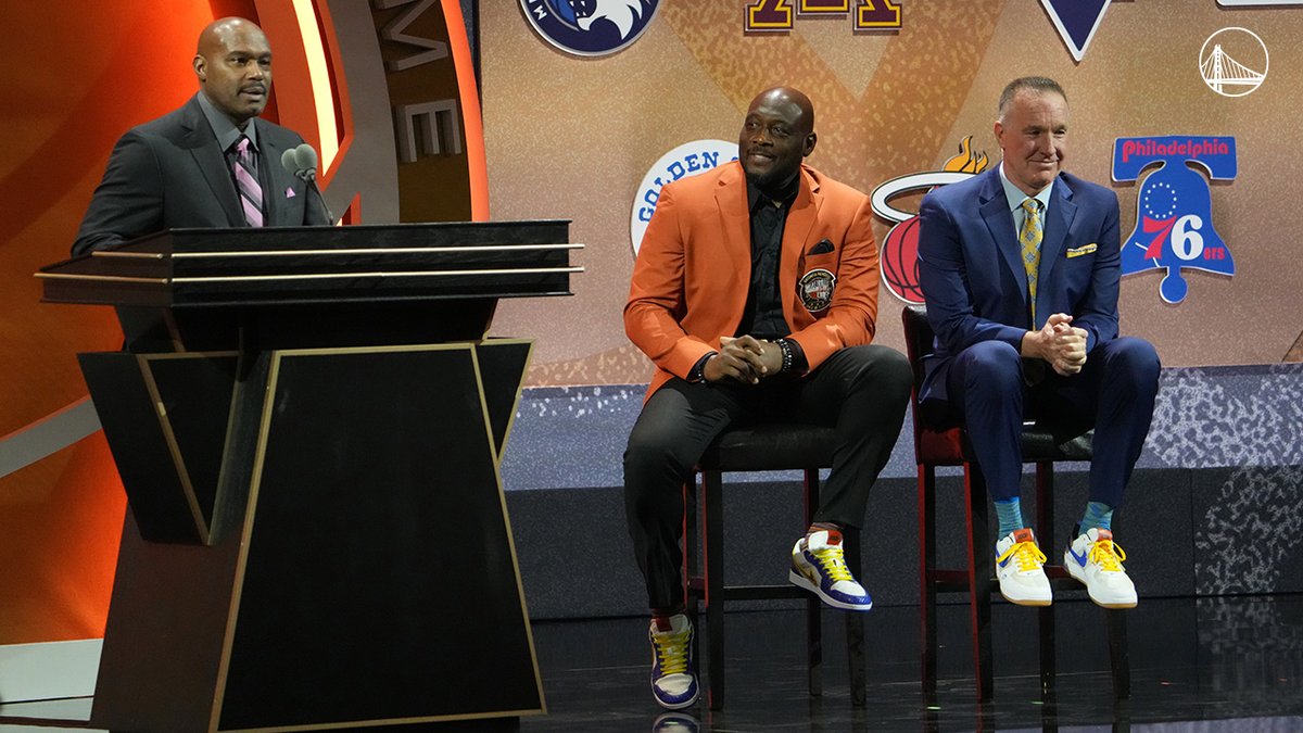 Golden State Warriors (@warriors) on Twitter photo Forever enshrined.
<a href="/HardawaySr/">Tim Hardaway Sr.</a> || #22HoopClass Forever enshrined.
<a href="/HardawaySr/">Tim Hardaway Sr.</a> || #22HoopClass