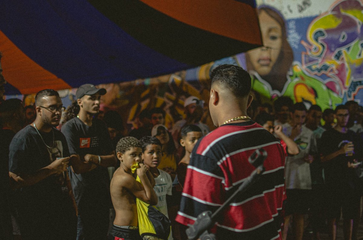 lcznofc's tweet photo. Fazendo o que mais amo fazer 
📸 @Tajoxrp https://t.co/owYqiCSXom