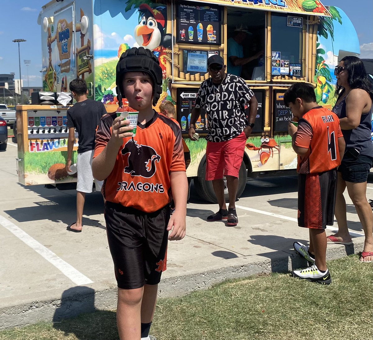 robertson1322's tweet photo. Walkers coach told the boys to say thank you to the referees today after the game for their service ! The head referee then took the team to get @KonaiceProsper for their gratitude .Need more men like them #raisegoodhumans #influencers #sports #coachesmatter https://t.co/cnSrKJnAtC