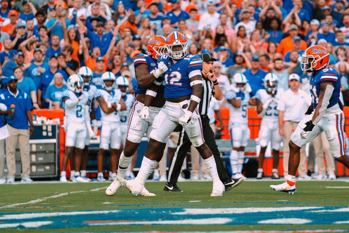 GatorsFB's tweet photo. 📸 First half flicks https://t.co/hOZ6u95gJg